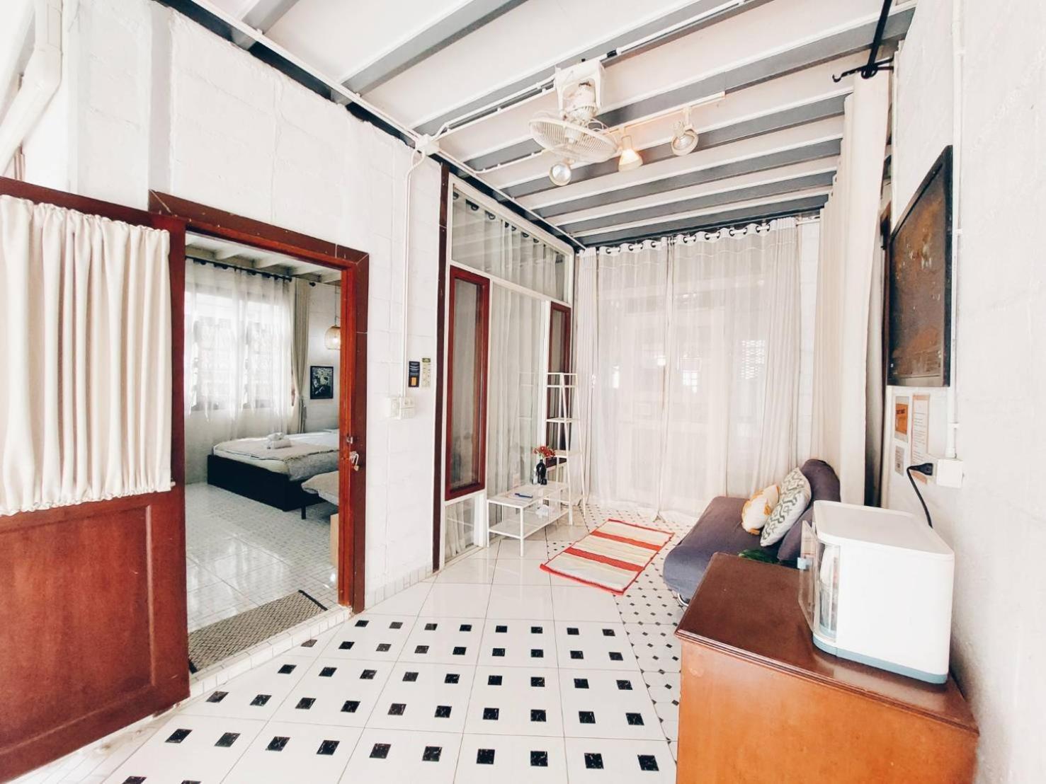 Appartement The Warehouse - Ayutthaya Extérieur photo