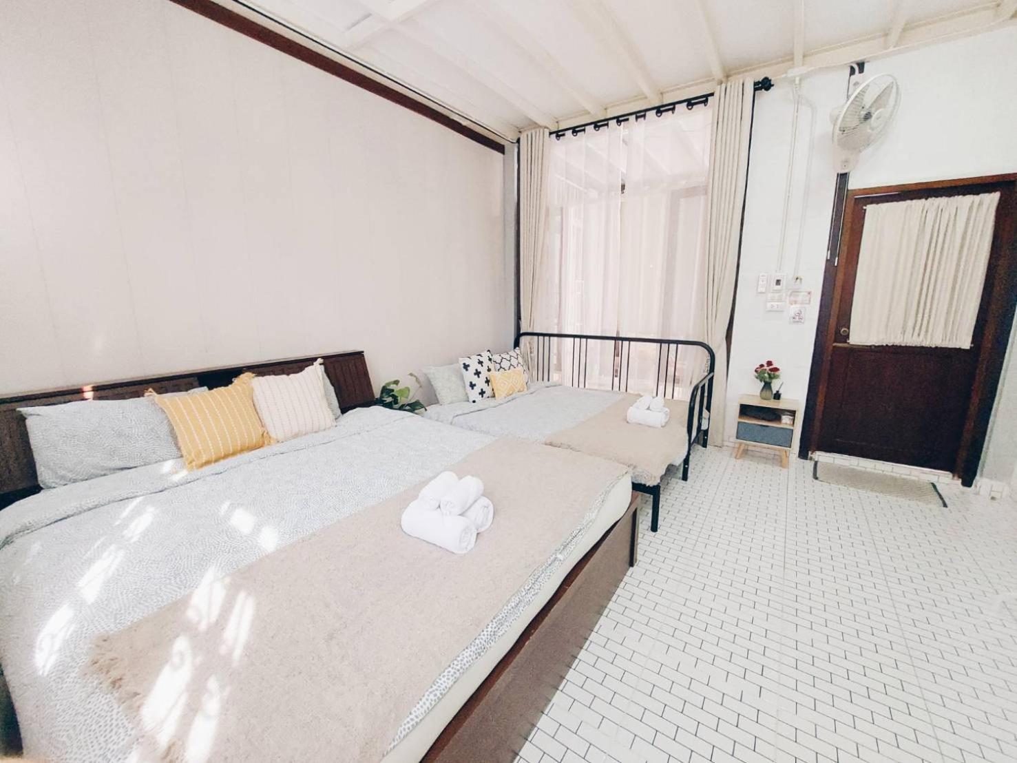 Appartement The Warehouse - Ayutthaya Extérieur photo